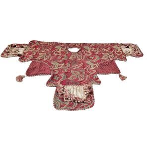 Bella Rose Christmas Tree Skirt Design By Chateau Red and Gold Pattern